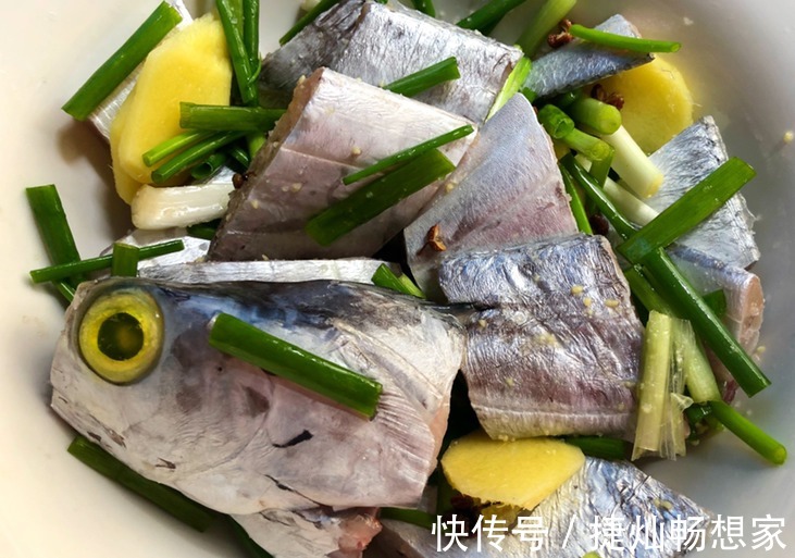 配比|炸带鱼怎么做才好吃牢记“挂糊”配比，带鱼酥脆，味道香