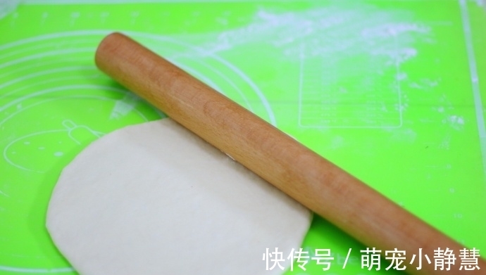 圣诞节做款雪花面包，好看又好吃，还无添加剂，孩子吃着安全放心