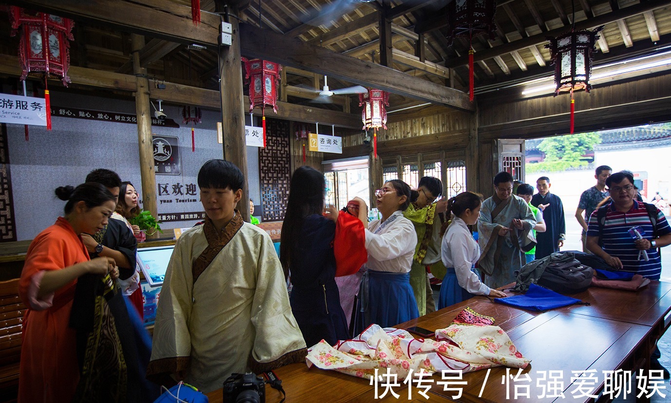 民族服饰|不穿汉服不让进景区，买了门票也没用，这样的霸王条款网友却点赞