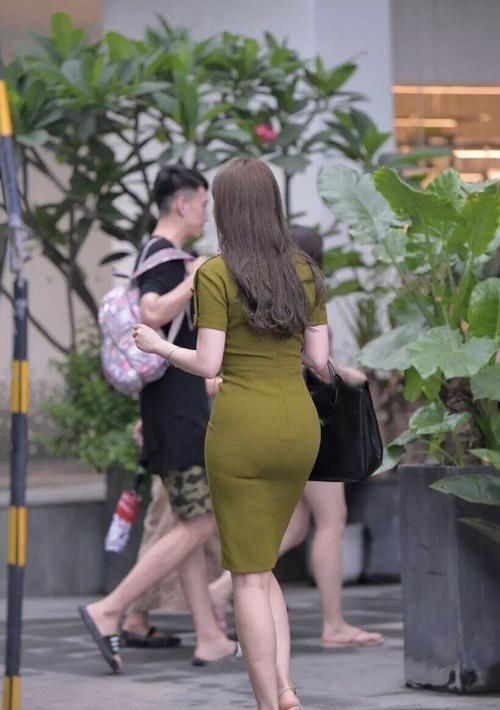 穿搭|“梨形”身材固然好,但也要遵循穿搭原则,一不小心就会显臃肿!
