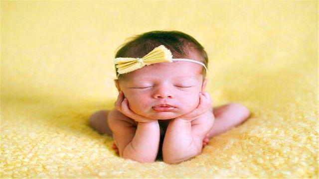 谢主隆恩|爸爸姓“陆”,给三胞胎孩子取了这个名字,一听就知道是一家人!