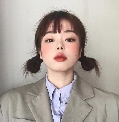 马尾辫子 女生别再披头散发了,这些减龄发型够美够撩人,还很显气质