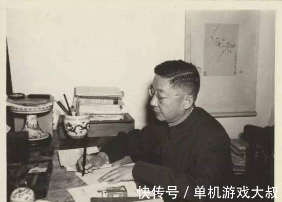 文艺界&民国才女赵清阁:告诉老舍只有跳江才能厮守,老舍投湖她终身未嫁