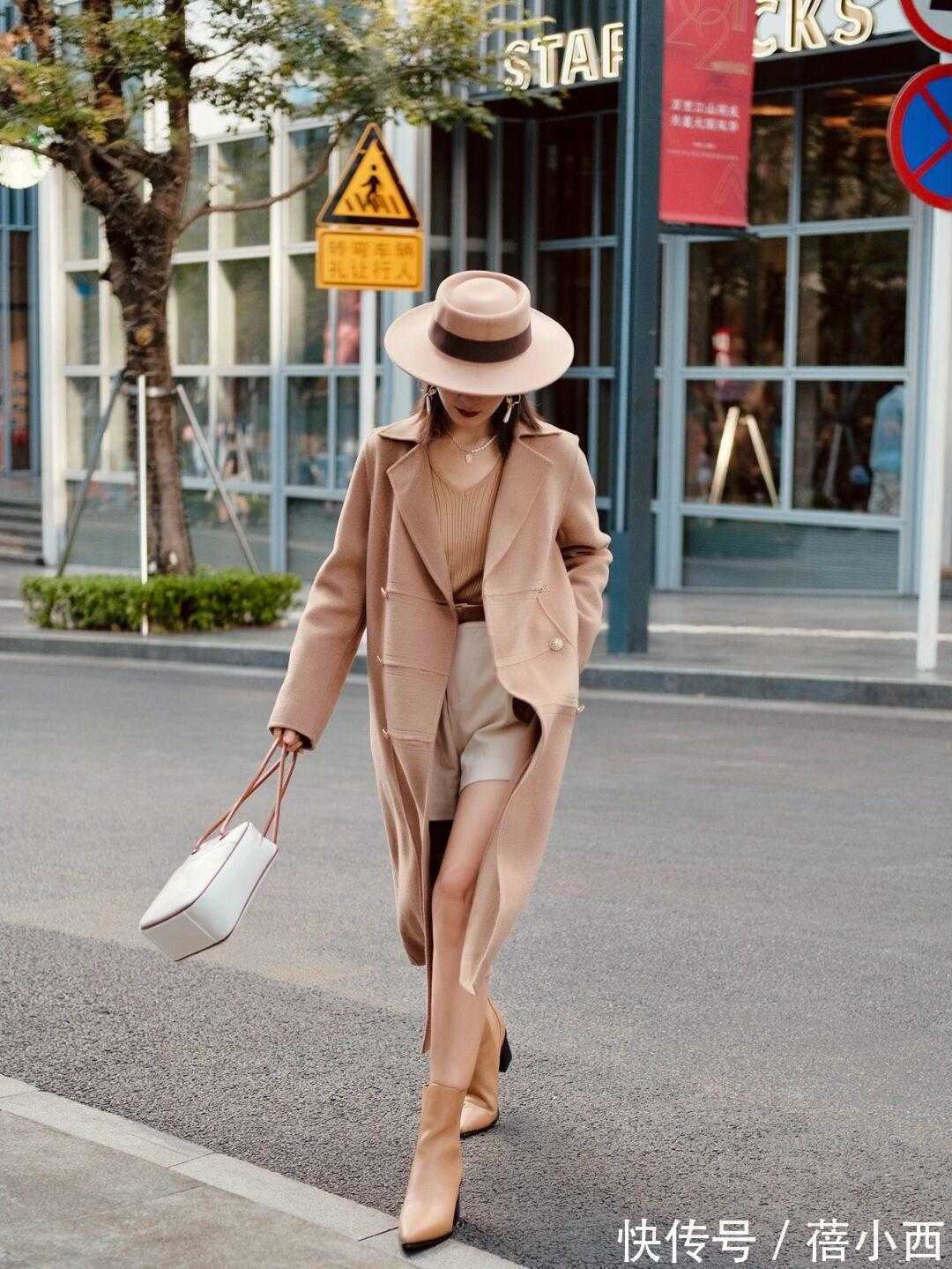 用力过猛|见过大场面的女人,秋冬都喜欢穿“大地色大衣”,时髦高级又大气