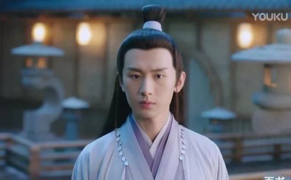 琉璃美人煞褚璇玑逃婚后恢复战神记忆,气质大变,和禹司凤成亲