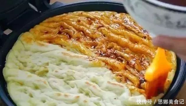 孩子|3分钟教你做酱香饼,比蒸馒头还简单,香辣焦酥,大人孩子抢着吃