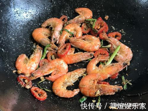 快手|快手又好吃的下饭菜,胡椒虾、家常豆腐、豆瓣鱼,孩子多吃一碗饭