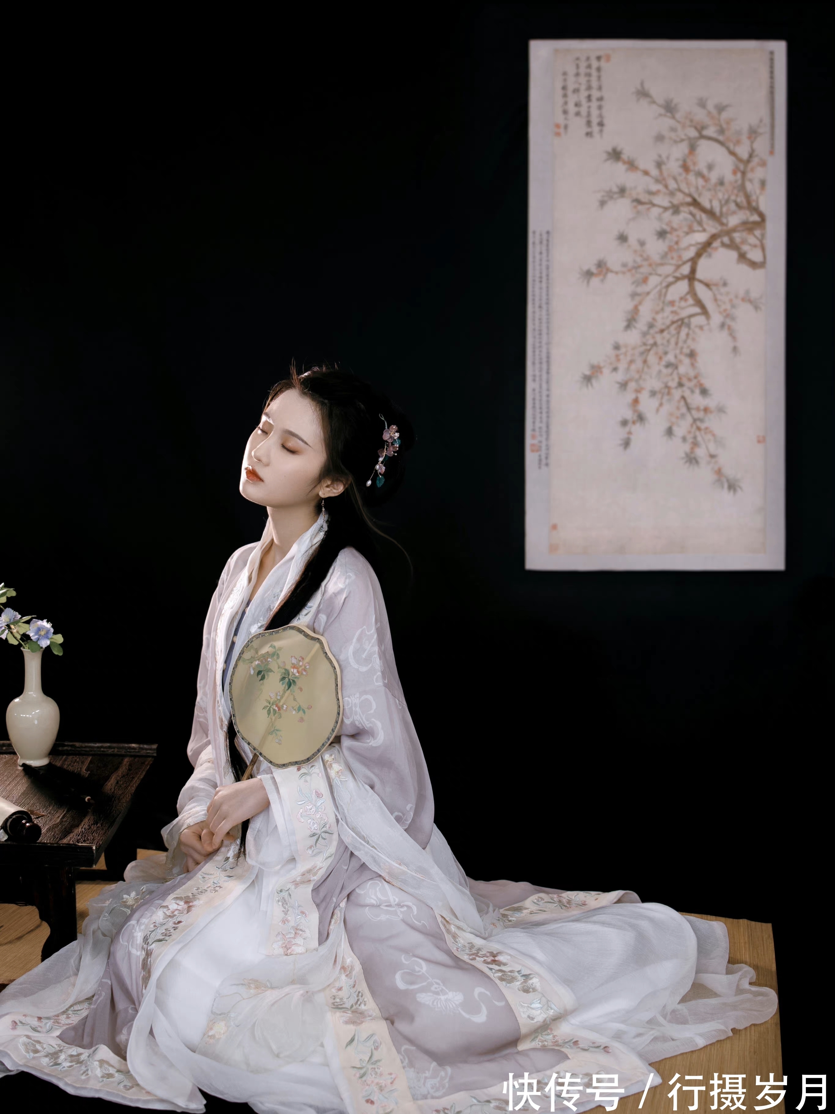 心声!在静谧夜色里,聆听自己真实的心声,将纠结的伤感次第打开