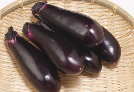 营养|爱吃茄子的注意茄子营养丰富，别和它一起吃，相当于“服毒”!