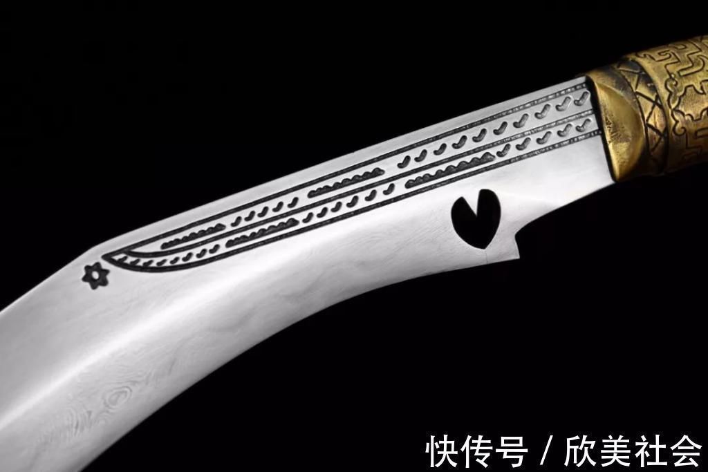 此情景&它是军刀中嗜血的代表,为何举世闻名一人用它单挑40人获全胜