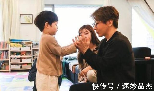 一夜爆紅|12年前,因春晚一夜爆紅的劉謙,如今在做什么?