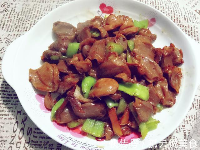 爆炒鸡胗如此做香死了,好吃开胃,秒变家常下饭菜
