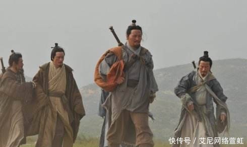 饿死|太子快饿死，大臣割下大腿上的肉给他吃，太子登基后却将大臣烧死