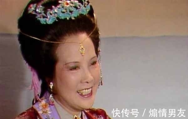 邢夫人$荣国府的管家权，是如何越过大嫂邢夫人，落到弟媳王夫人手里的？