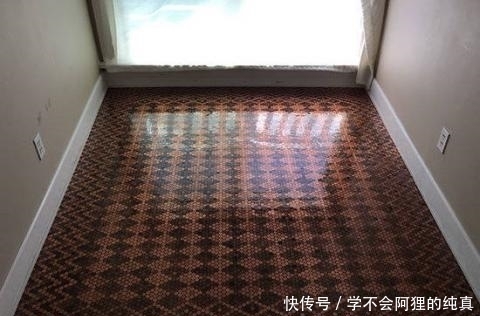 房间|一万三千枚硬币铺满房间 被最后的成品惊艳到了