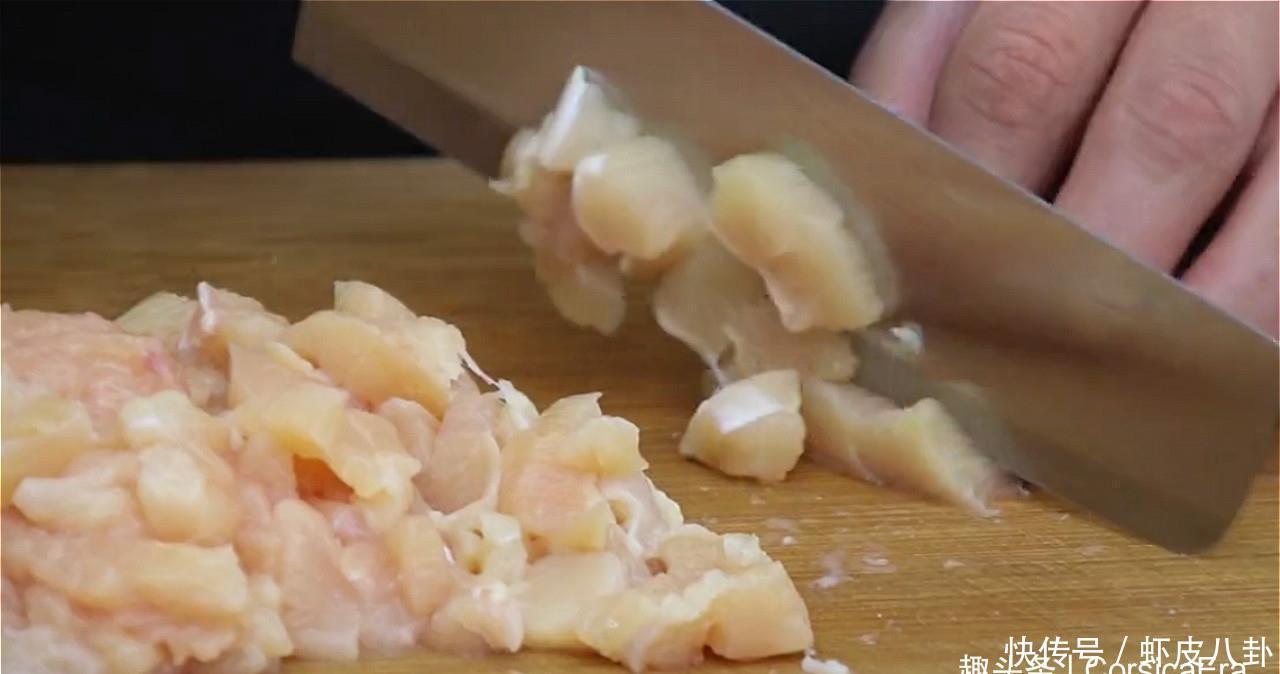 糯米的简单做法真好吃，不炒不煮，鲜香软糯，每次上桌都控盘