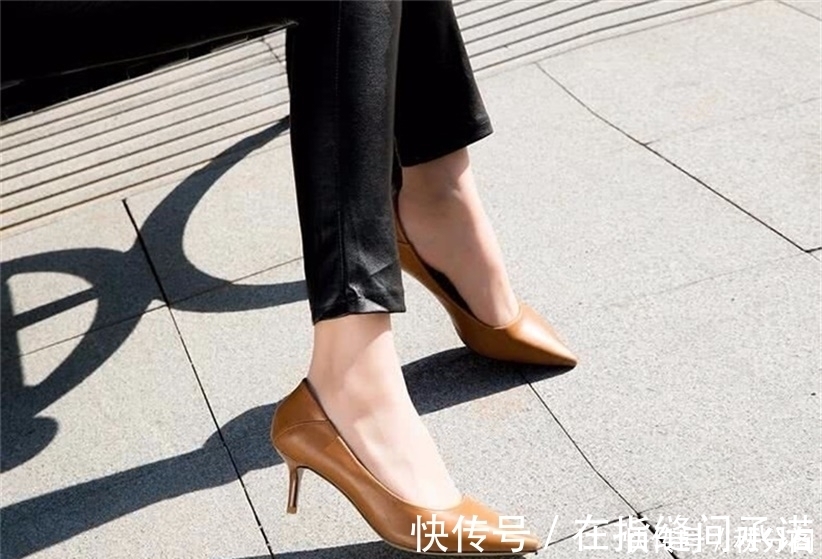 高跟鞋|尖头细跟的设计,为你诠释出女性的俏皮与灵动