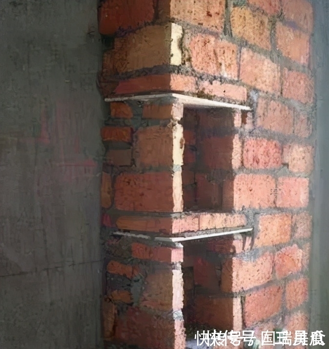 齐家|卫生间不要再装置物架了,看看我家这样装,砖砌的更实用省钱