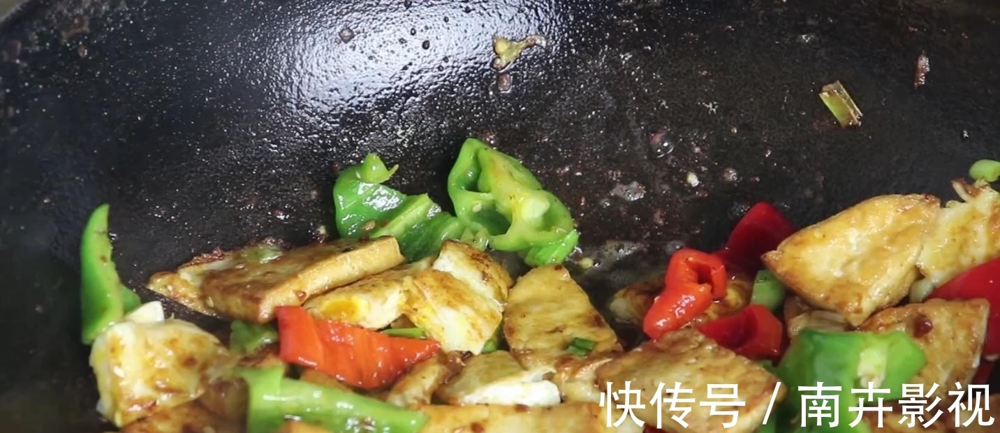 豆腐加鸡蛋的新吃法,简单易做,出锅比肉香,好吃又解馋