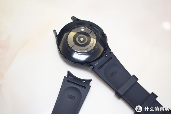 g雄关漫道“道”数码 篇六：转投Wear OS的三星Galaxy Watch 4 classic好玩吗？