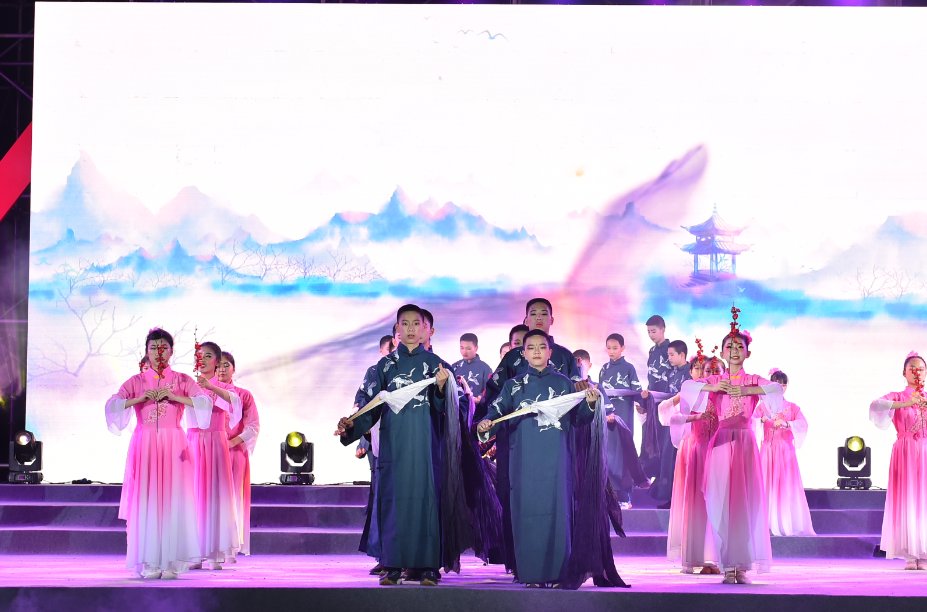 天府师大一中|六一颂党恩 天府师大一中师生共贺建党100周年