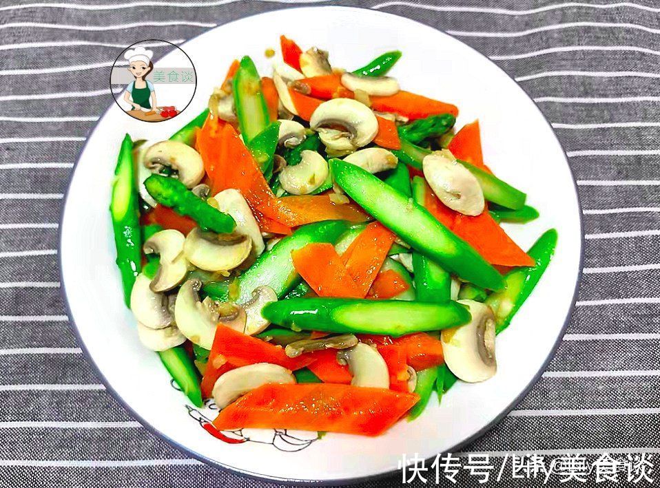 鲜美|秋天，这三样素菜一起炒，鲜美极了，不放肉也香，秋天吃它特养人