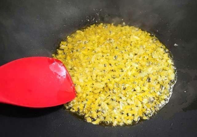 辣椒|便秘最怕这菜,一周吃2次,排空黑宿便,口臭没了,大肚腩不见了