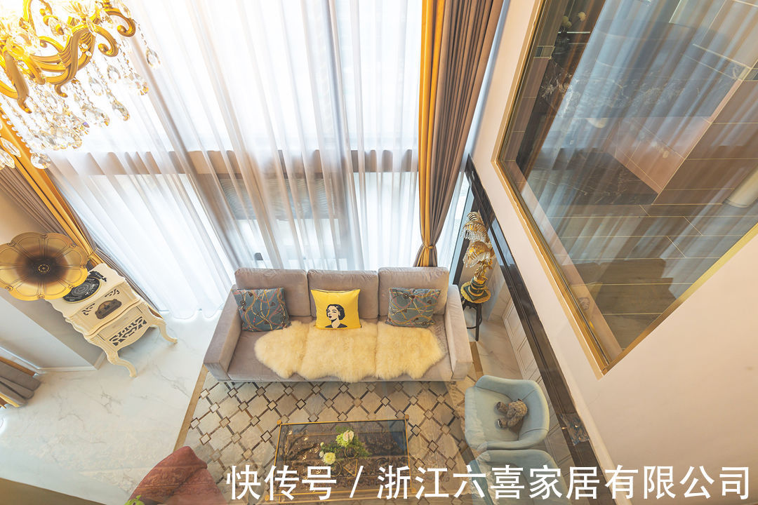 衣帽间|当时尚高级灰遇上粉色少女心，65㎡轻奢风打造理想的高品质居住空间