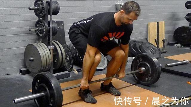 越南|蜜桃臀、大长腿,越南健身美女的“绝美身材”:这什么人间尤物啊