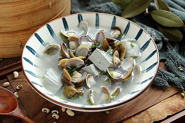 黑豆|它被称为“淡水鲍鱼”，一捡一篮子，鲜甜肥美，可惜很多人不懂吃