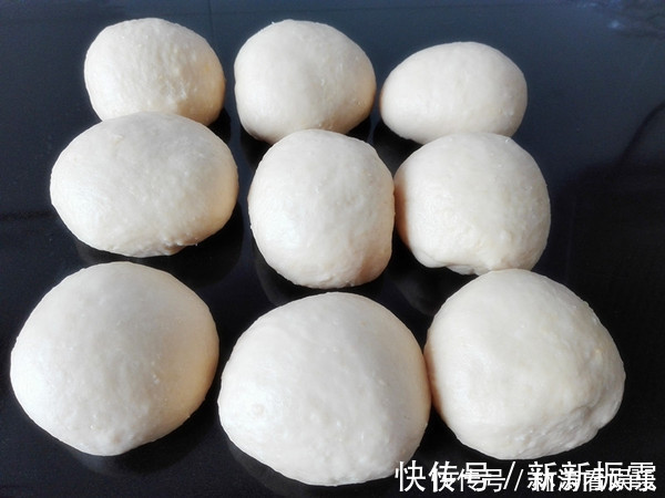 松软|教你做蒸面包，不用面包机也不用烤箱，松软有嚼劲，好吃不上火