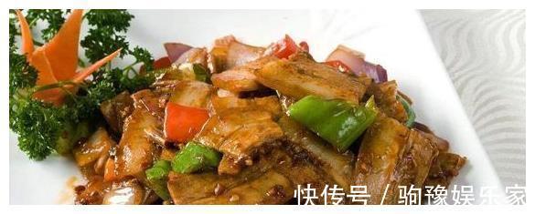 甜面酱|美食推荐青椒回锅肉、酸辣肥肠、青椒干煸五花肉、野笋拌木耳