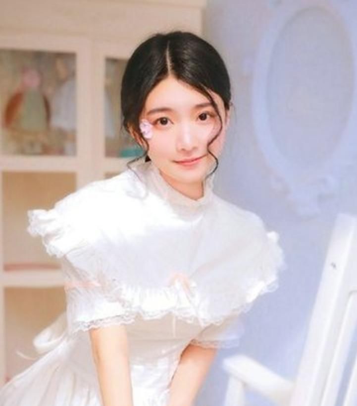 青春期的女生总是感觉脸上油油的,坚持这三个习惯,从此做小仙女