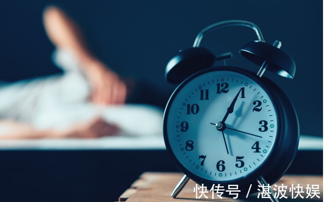 疲劳|失眠的危害不只是疲劳!医生提醒,长期失眠,危害比你想的更严重