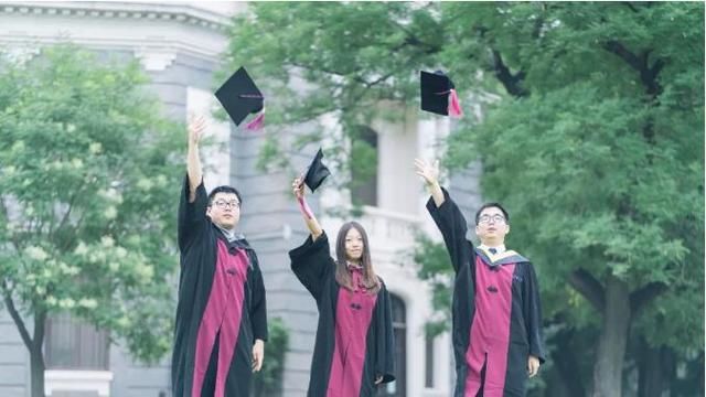 大学就业难？这所985大学5成应届生已签约，又是别人家大学