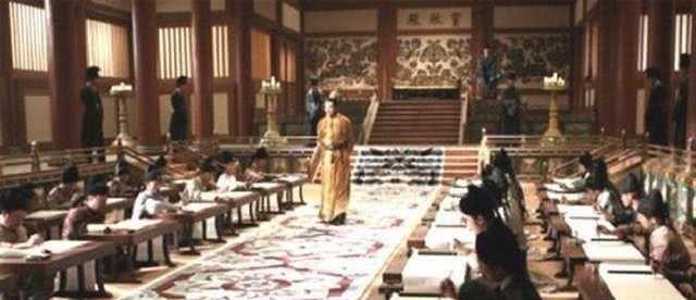 上联|乾隆出上联:烟锁池塘柳,考生听后撒腿就跑,乾隆:站住,你就是状元了!