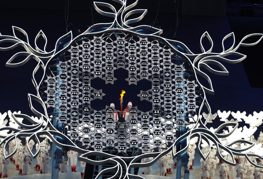 一叶知秋!北京冬奥会点火创意百年一遇!张艺谋早知有争议,但这十大寓意你读懂了吗