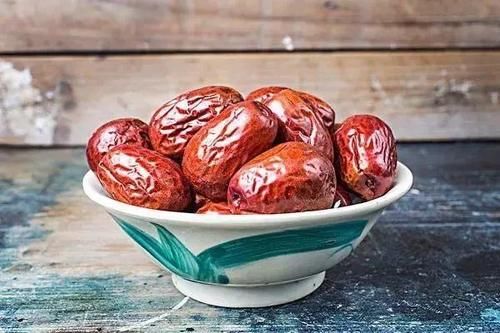 成分|更年期的女性，常吃这几种食物，或能改善气血，延缓衰老