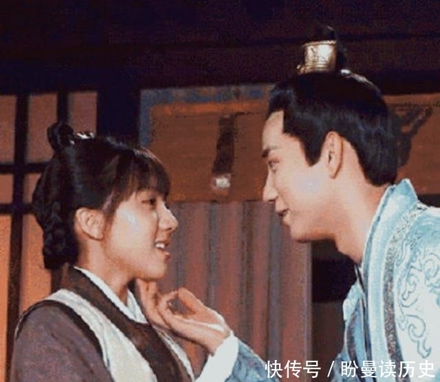 御赐小仵作 《御赐小仵作》主角首次合体营业,全程无滤镜,这对CP有点甜