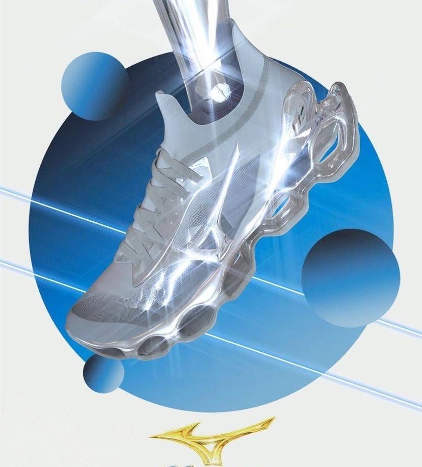 巴黎世家 购时髦：奢侈品大牌也玩赛博朋克？｜封面天天见·逛姐出街