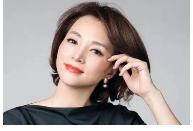春晚|颜值高能力强，龙洋有望成央视一姐，能接班董卿的春晚位置吗？