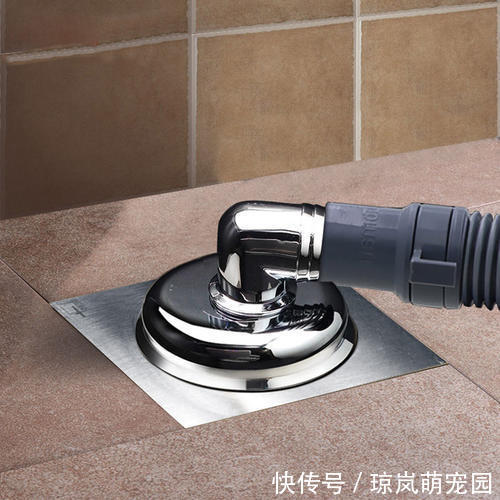 排水管|洗衣机排水管真不该直插地漏，差点把洗衣机毁了，后悔发现晚了