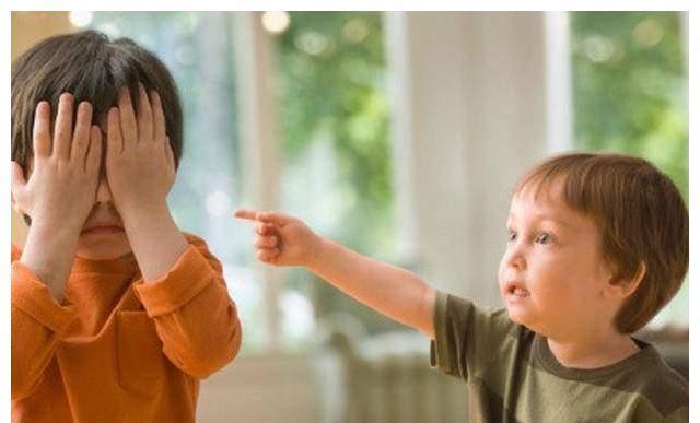 外婆|有这三点特性的家庭,容易养出不自信的孩子,请对照自查