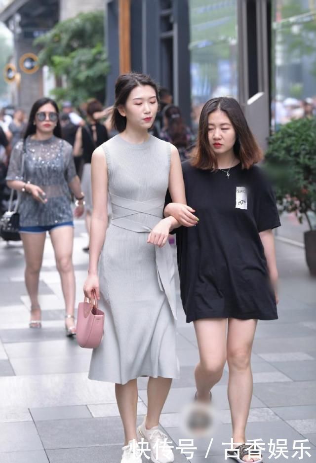 鞋子|长裙飘飘,犹如一位仙女,的小姐姐,鞋子似乎选择不恰当啊