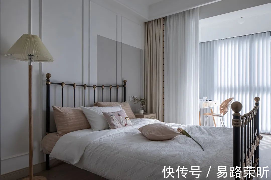 收纳|　整屋以燕麦色、暖灰色和原木色为主，整体空间呈现出休闲舒适、温暖自愈的视觉效果