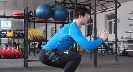 肌肉|深蹲是健康动作之最！坚持30天，5个好处身后随！第5个男女都喜欢