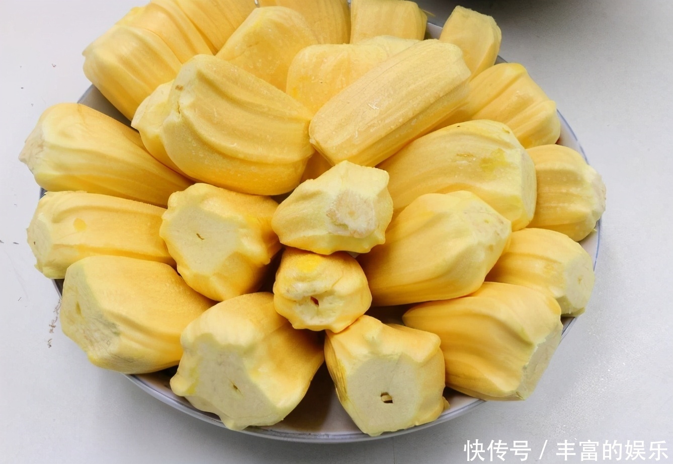 冬天了,推荐三种食物,美容养颜,抵抗衰老,早吃早健康