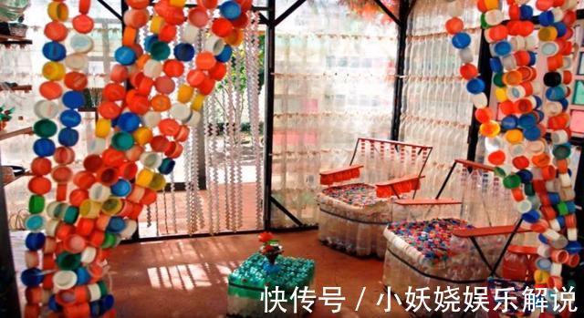 院子刚打完水泥，把攒了2麻袋的瓶盖一个一个嵌入地面，漂亮防滑