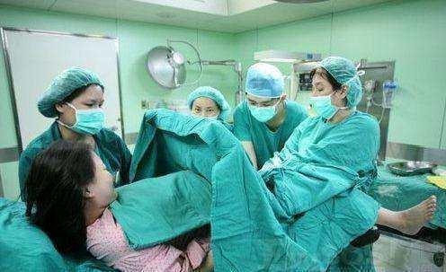 产妇|分娩时胎儿''出来''的那一刻,产妇是啥感觉别害羞值得一看