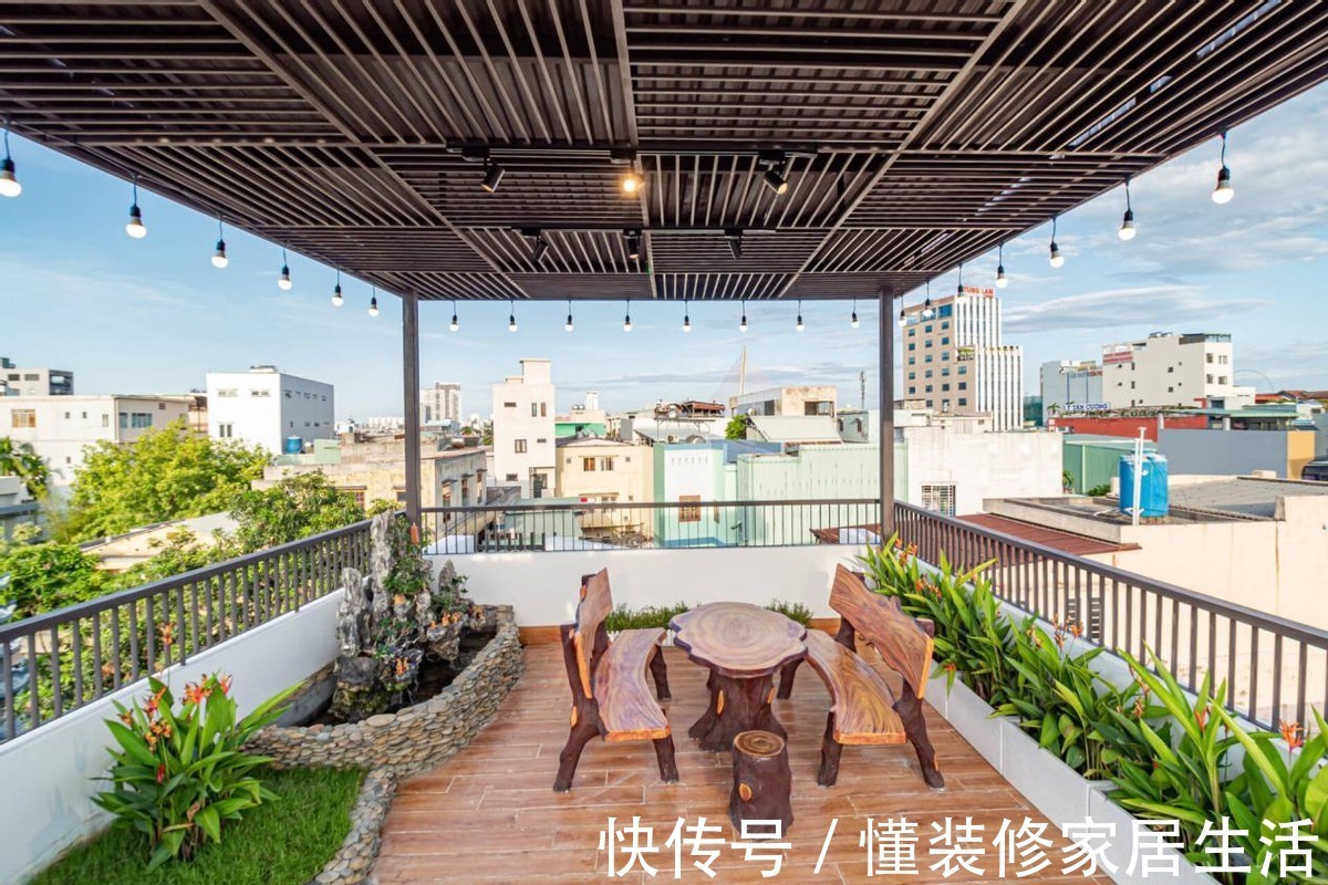 别墅|220㎡两层别墅,上有露台花园下有入户庭院,无复杂装修无比惬意